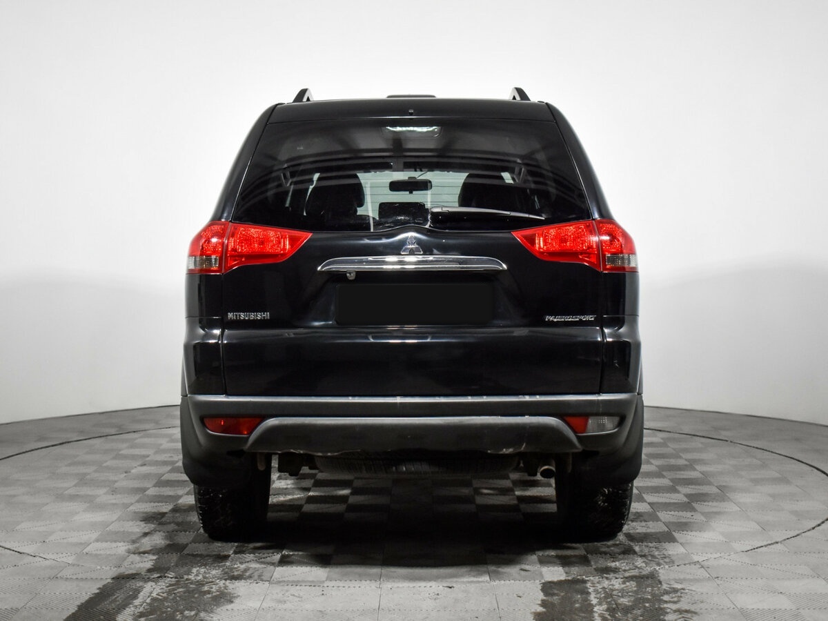 Mitsubishi Pajero Sport 2013 года с пробегом. Фото: #4