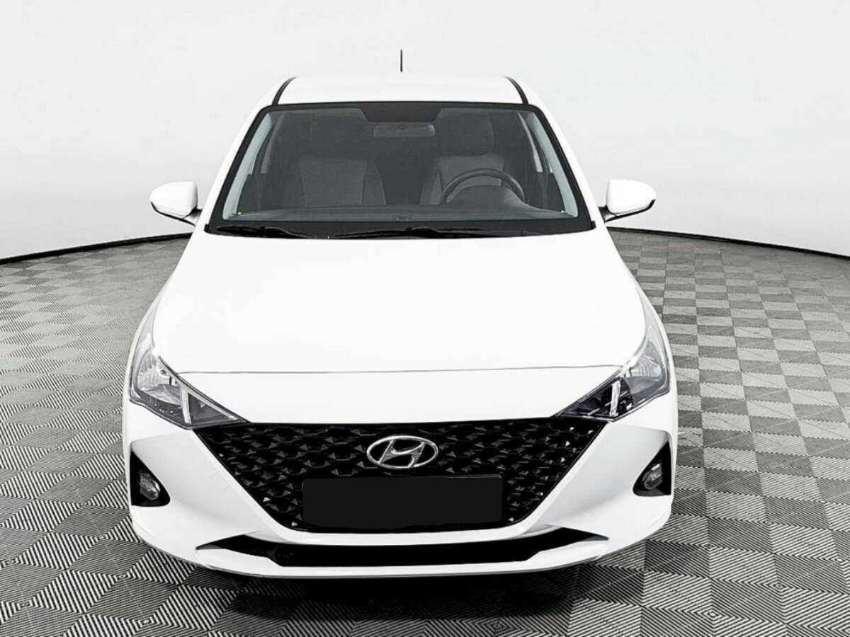 Hyundai Solaris 2021 года с пробегом. Фото: #1