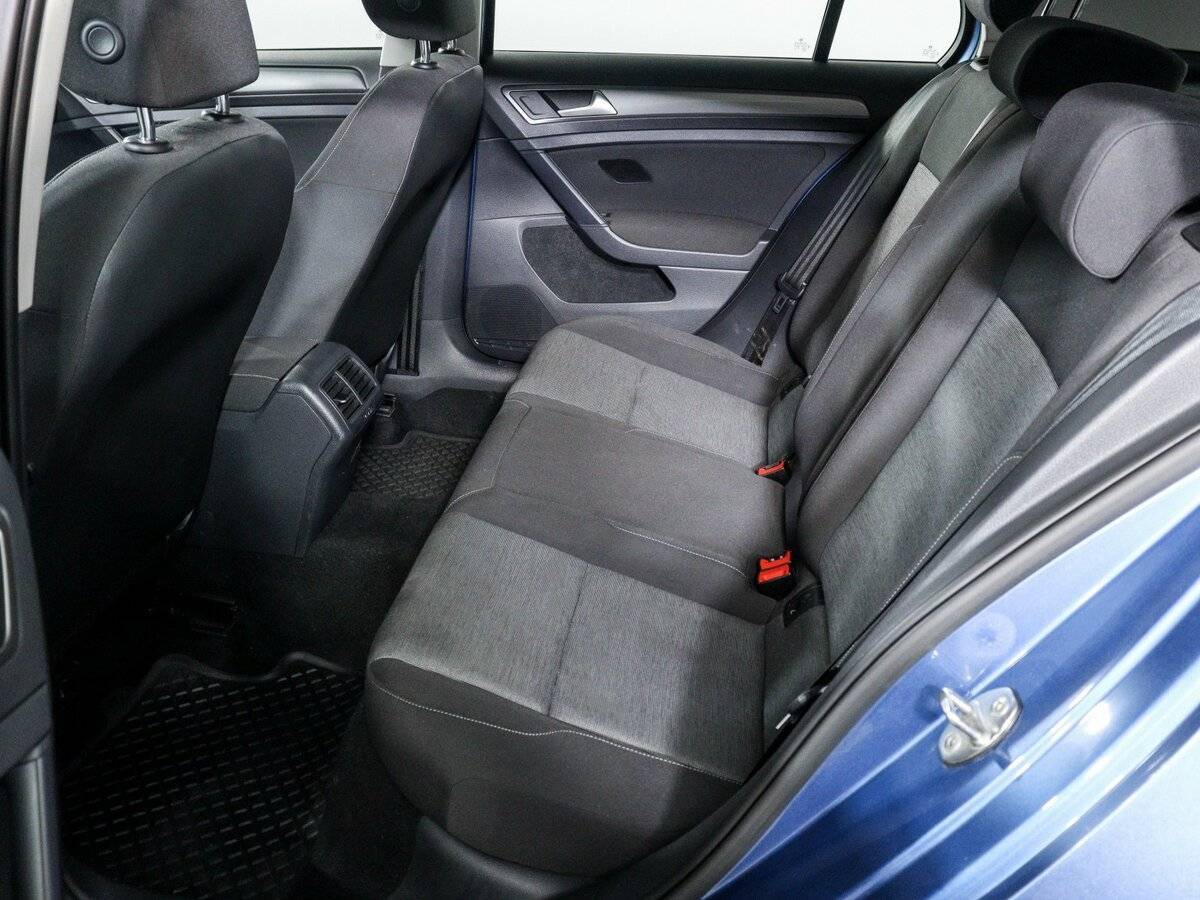 Volkswagen Golf 2013 года с пробегом. Фото: #8