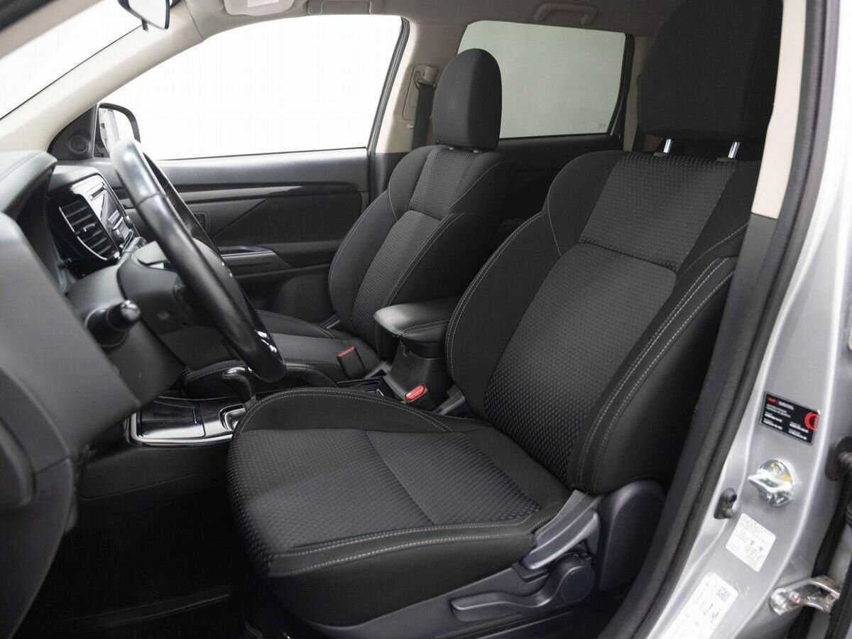 Mitsubishi Outlander 2019 года с пробегом. Фото: #7