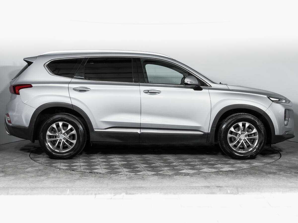 Hyundai Santa Fe 2018 года с пробегом. Фото: #3