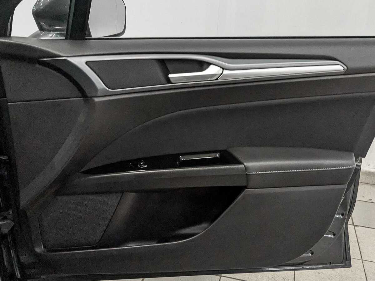 Ford Mondeo 2018 года с пробегом. Фото: #23