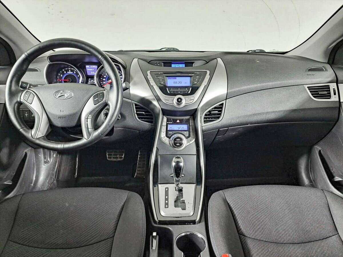 Hyundai Elantra 2013 года с пробегом. Фото: #11