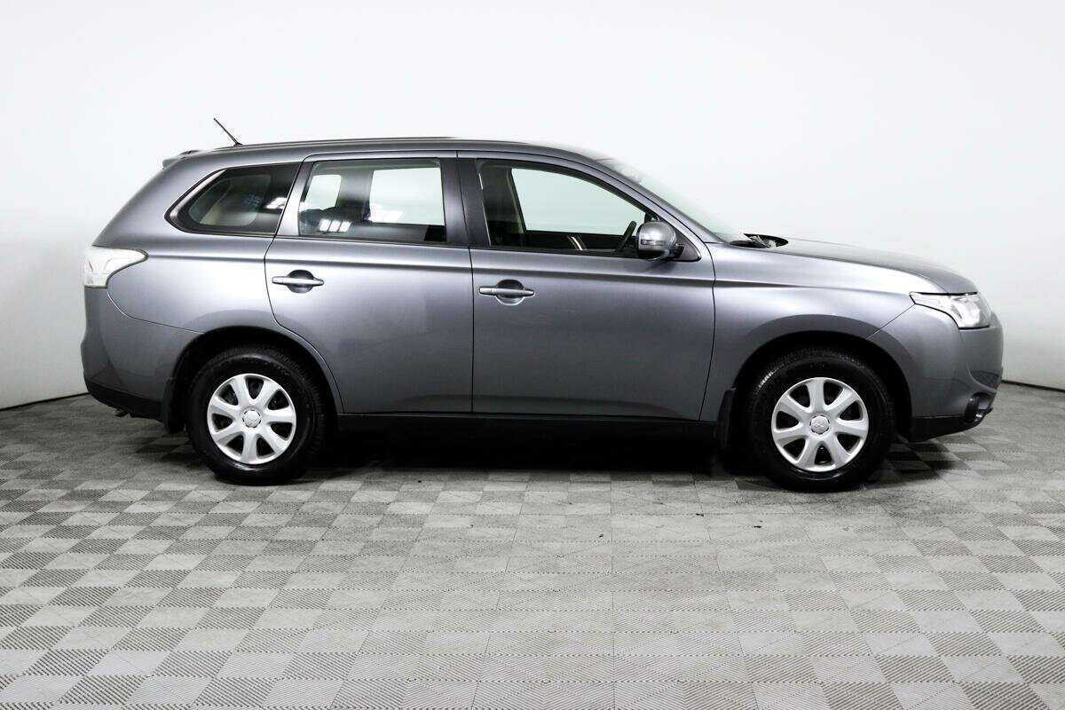 Mitsubishi Outlander 2012 года с пробегом. Фото: #3