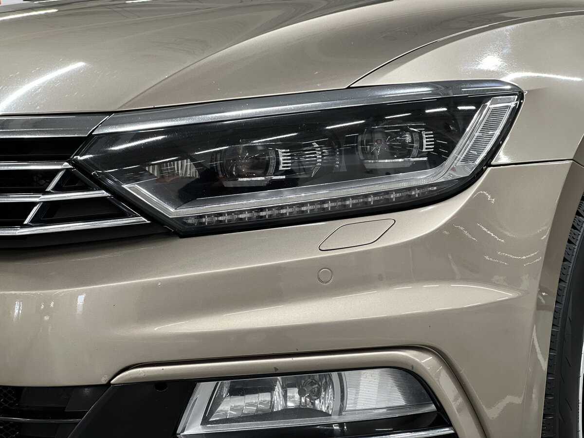 Volkswagen Passat 2016 года с пробегом. Фото: #16