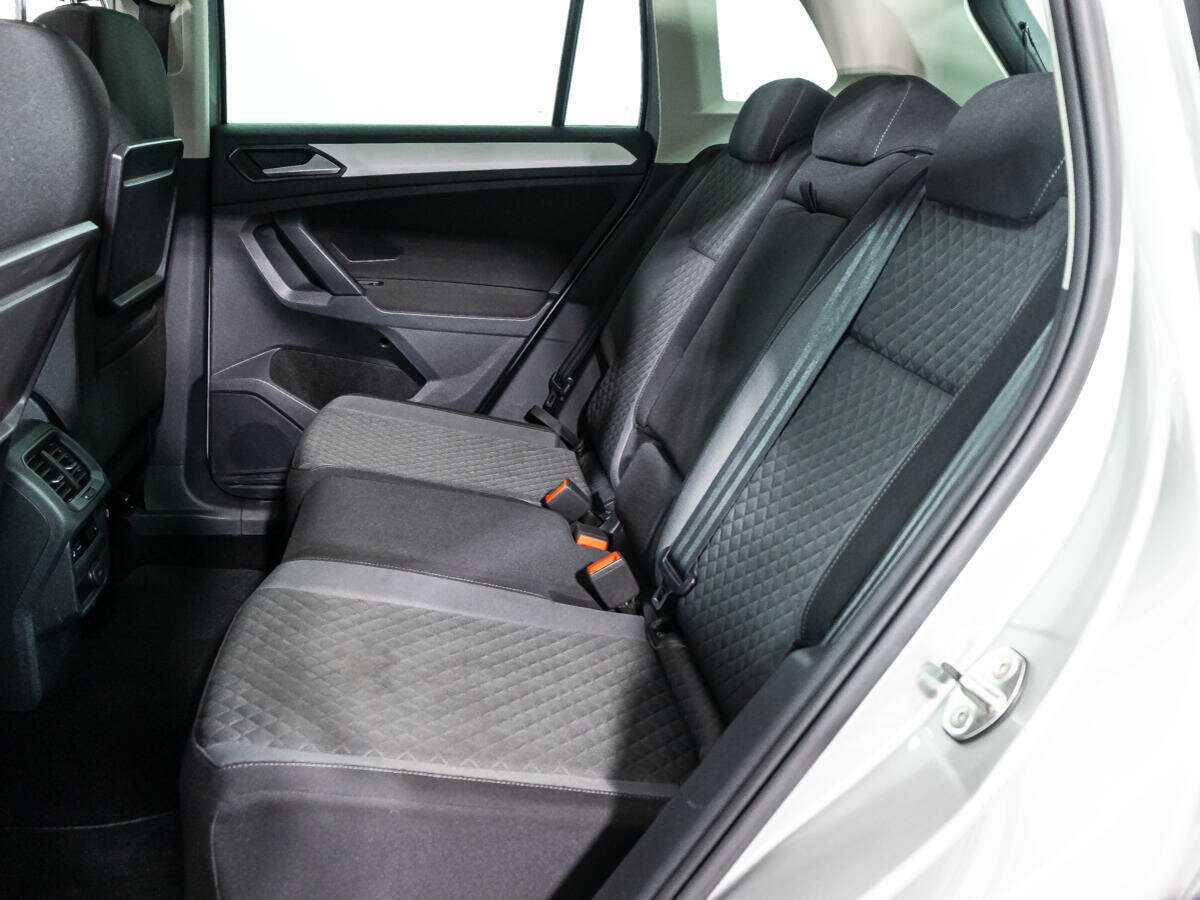 Volkswagen Tiguan 2018 года с пробегом. Фото: #9