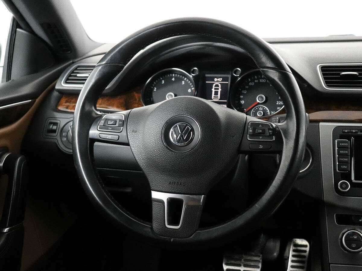 Volkswagen Passat CC 2012 года с пробегом. Фото: #12