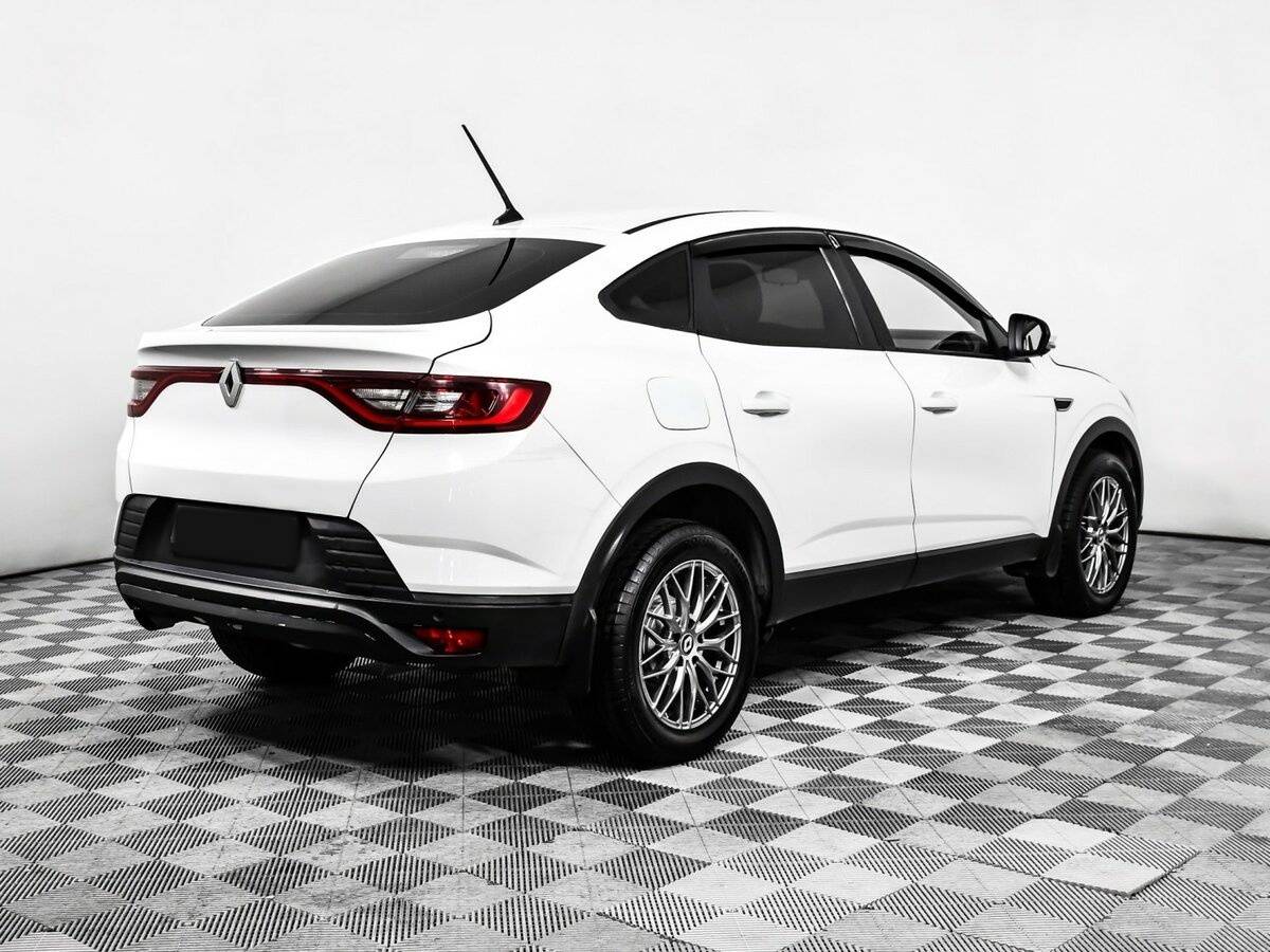 Renault Arkana 2021 года с пробегом. Фото: #3