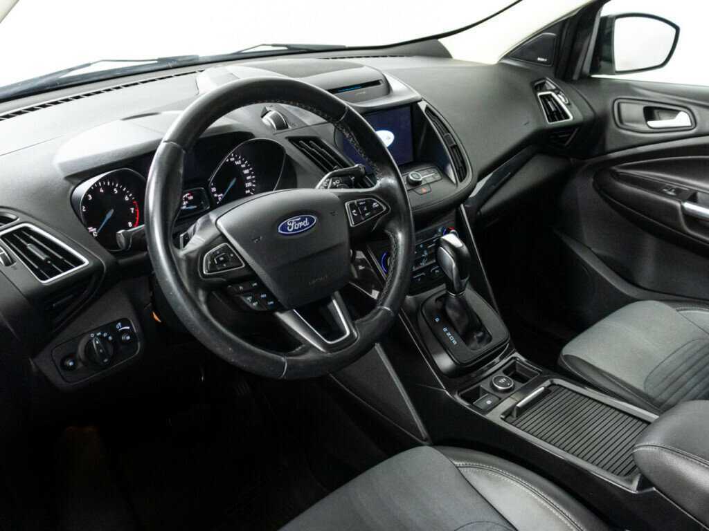 Ford Kuga 2017 года с пробегом. Фото: #10