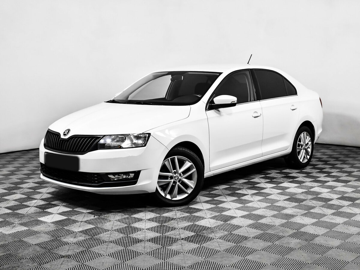 Skoda Rapid 2018 года с пробегом. Посмотреть фото