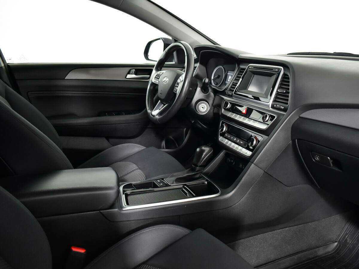 Hyundai Sonata 2017 года с пробегом. Фото: #8