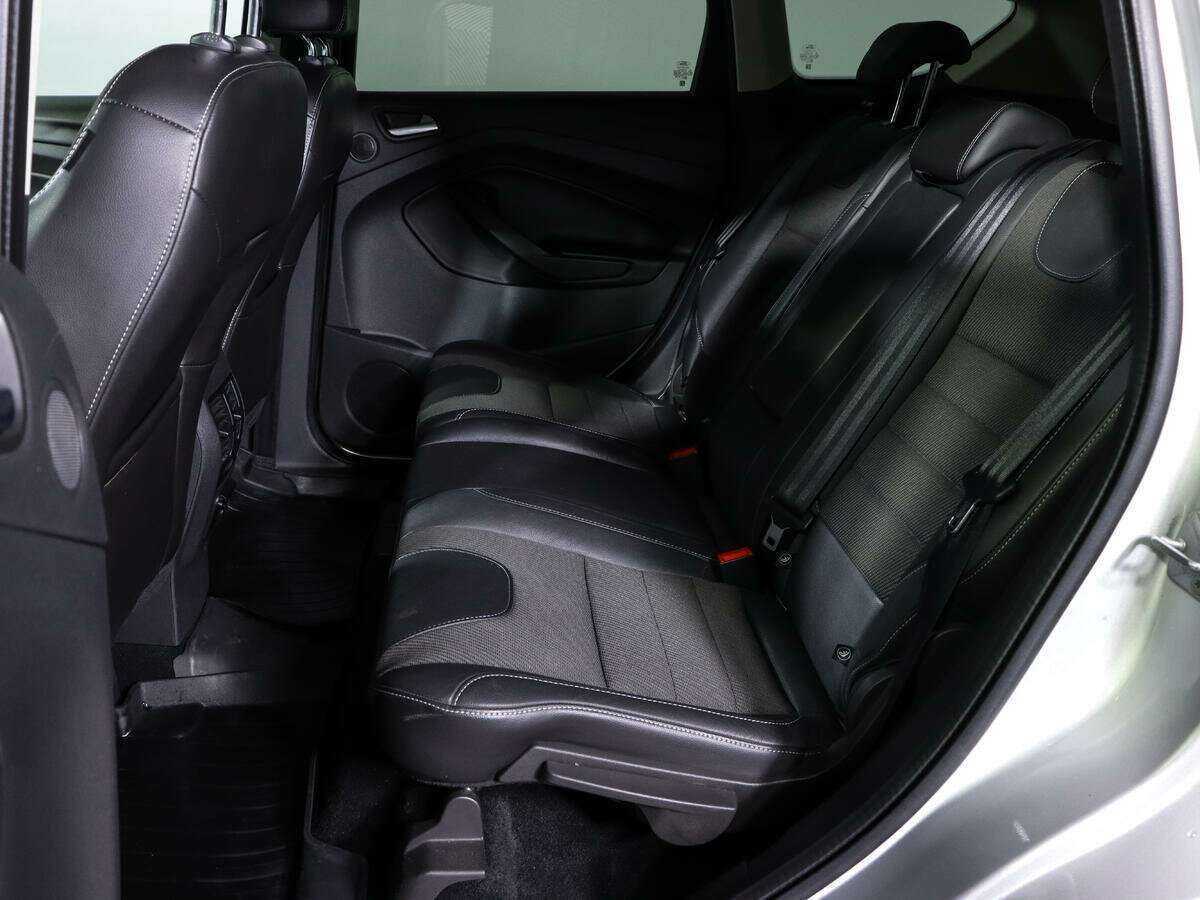 Ford Kuga 2013 года с пробегом. Фото: #5