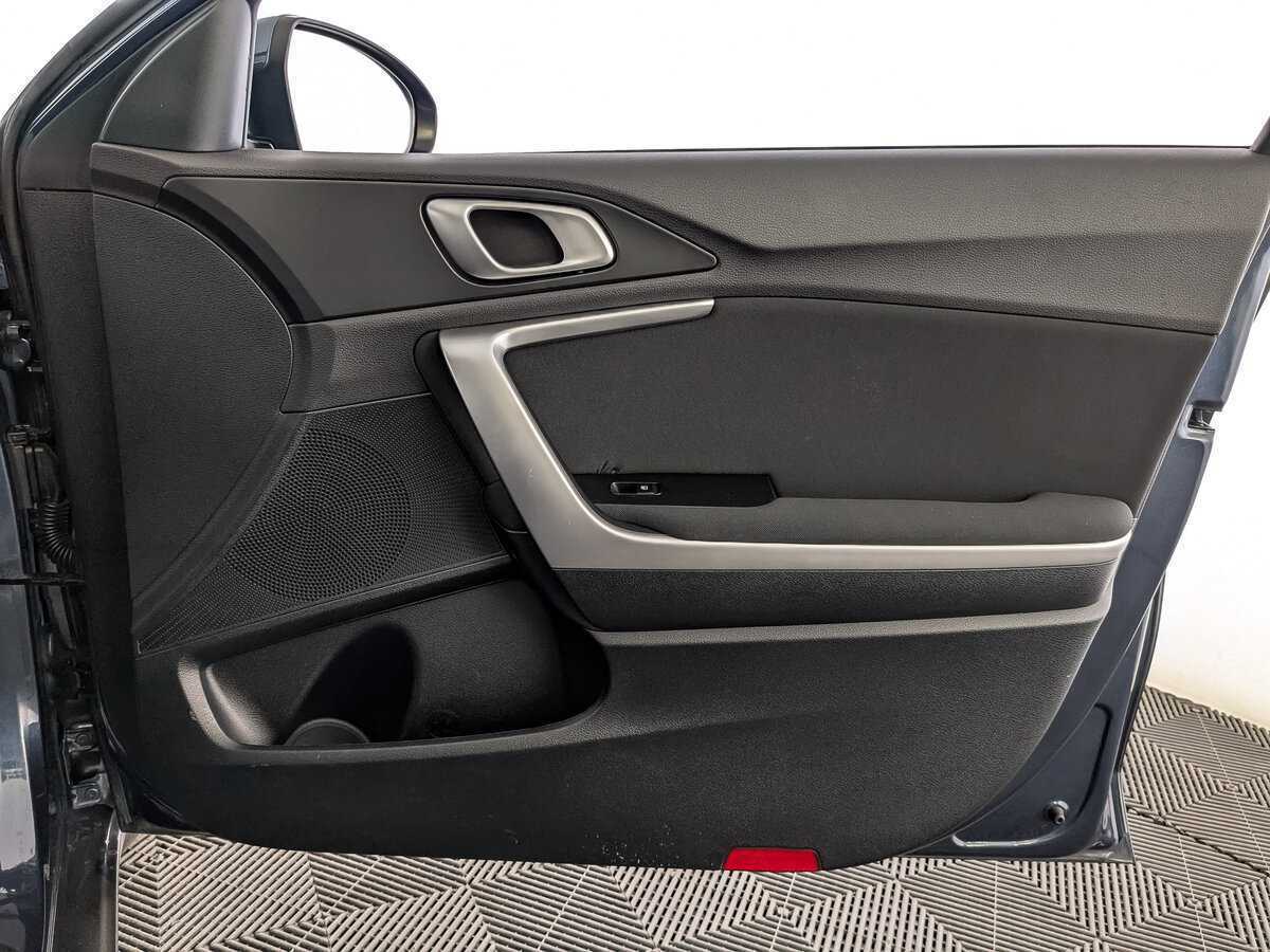 Kia Ceed 2020 года с пробегом. Фото: #22