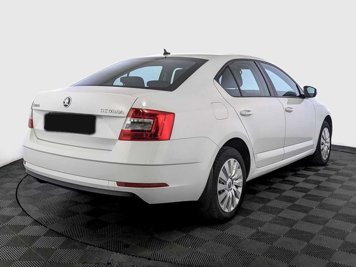 Skoda Octavia 2019 года с пробегом. Фото: #4