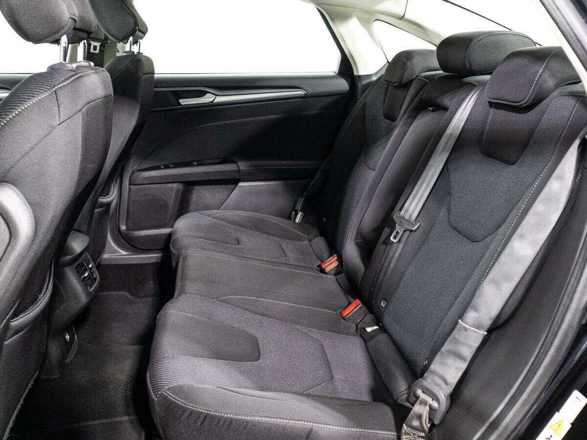 Ford Mondeo 2015 года с пробегом. Фото: #9