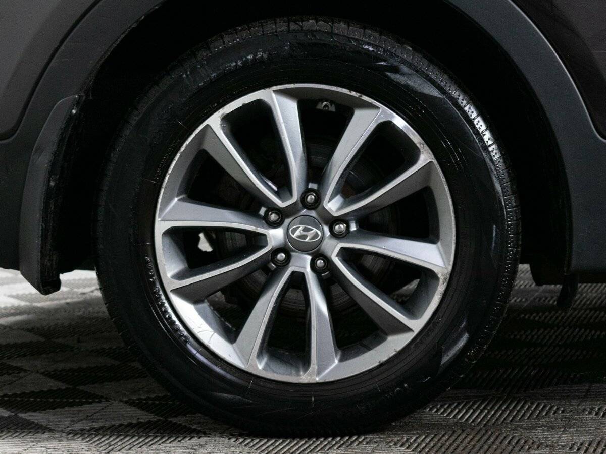 Hyundai Santa Fe 2017 года с пробегом. Фото: #19