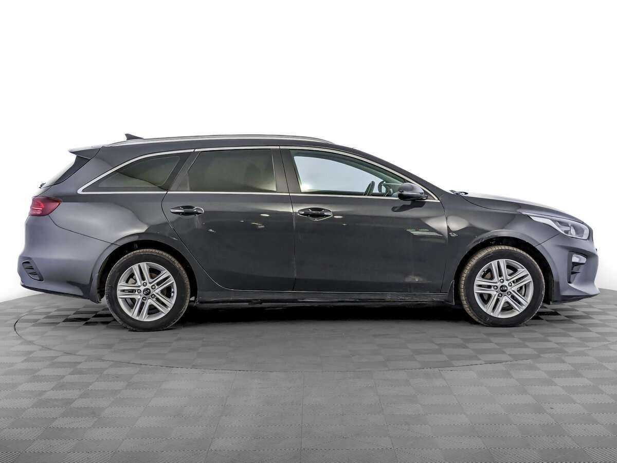 Kia Ceed 2021 года с пробегом. Фото: #3