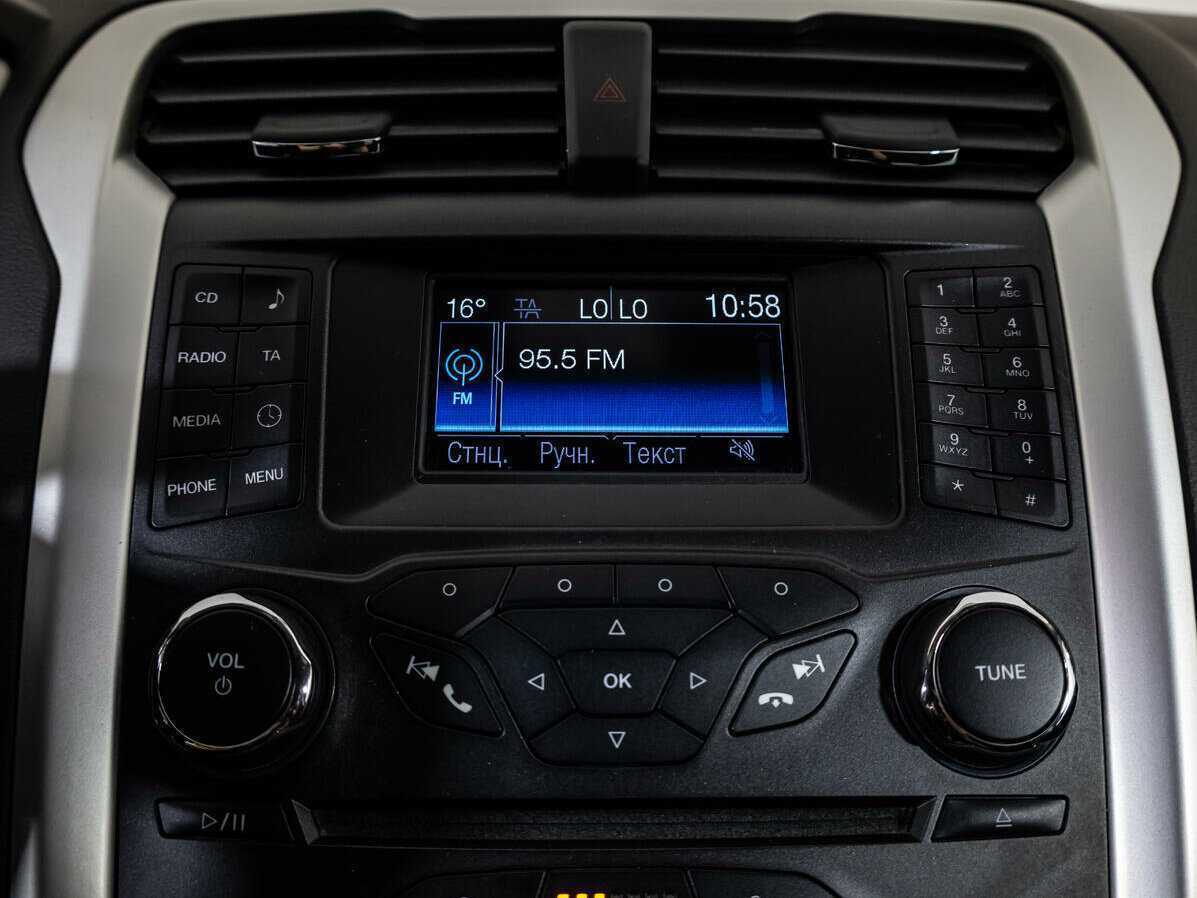 Ford Mondeo 2015 года с пробегом. Фото: #9