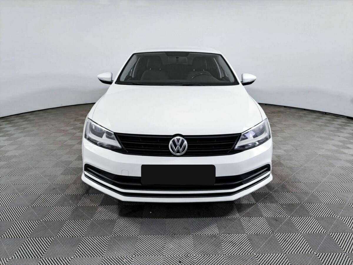 Volkswagen Jetta 2017 года с пробегом. Фото: #1