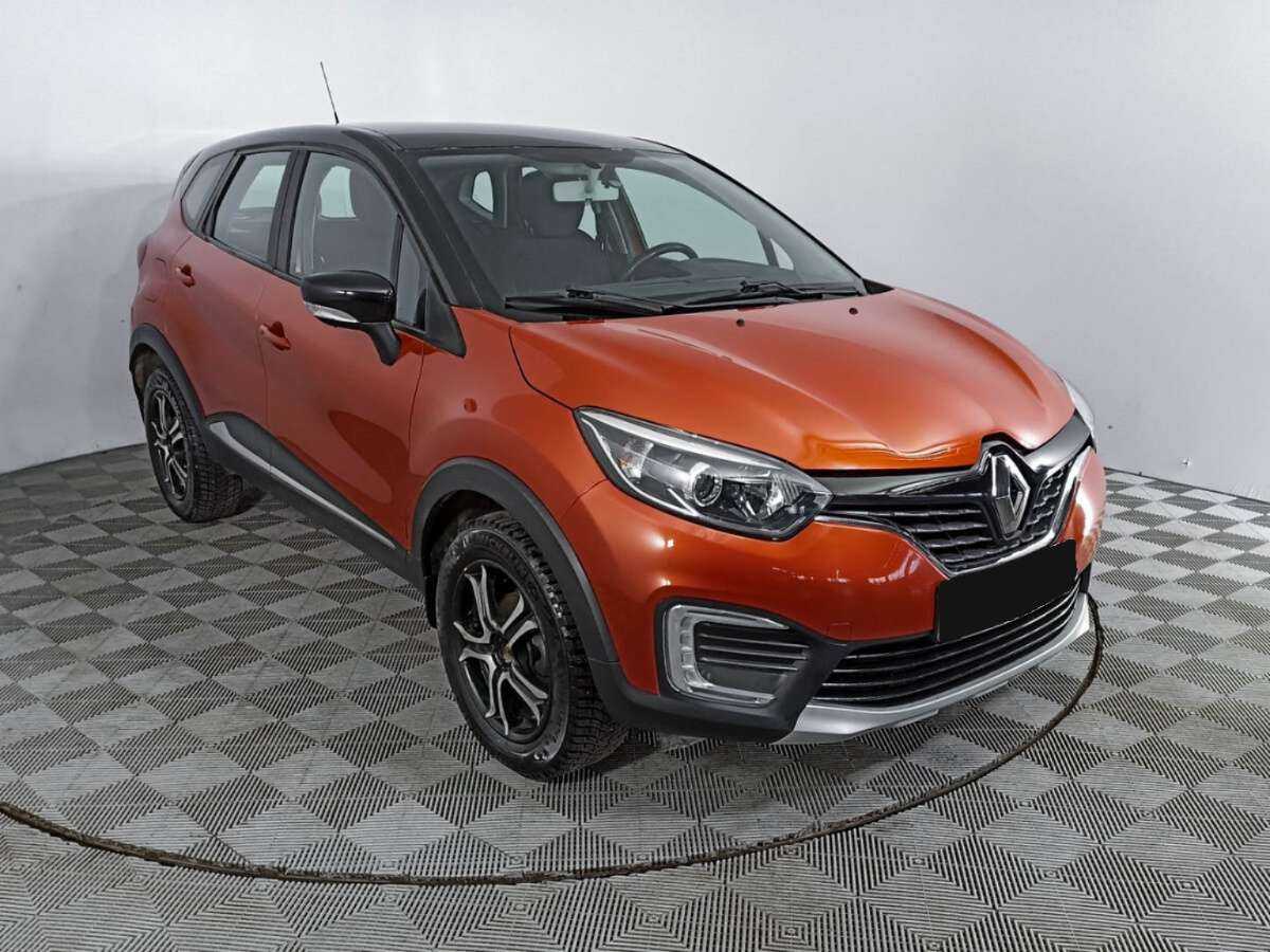 Renault Kaptur 2016 года с пробегом. Фото: #2