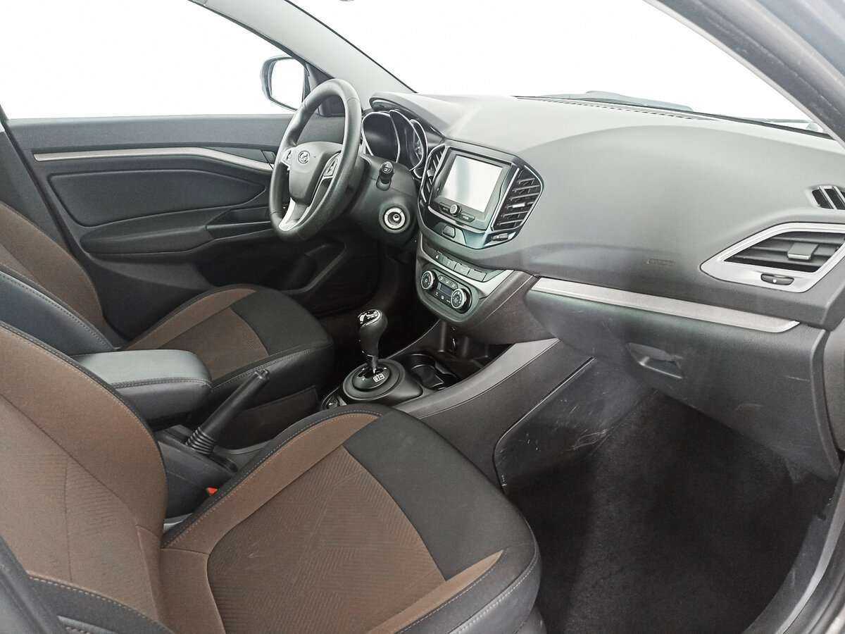 Lada (ВАЗ) Vesta 2017 года с пробегом. Фото: #8