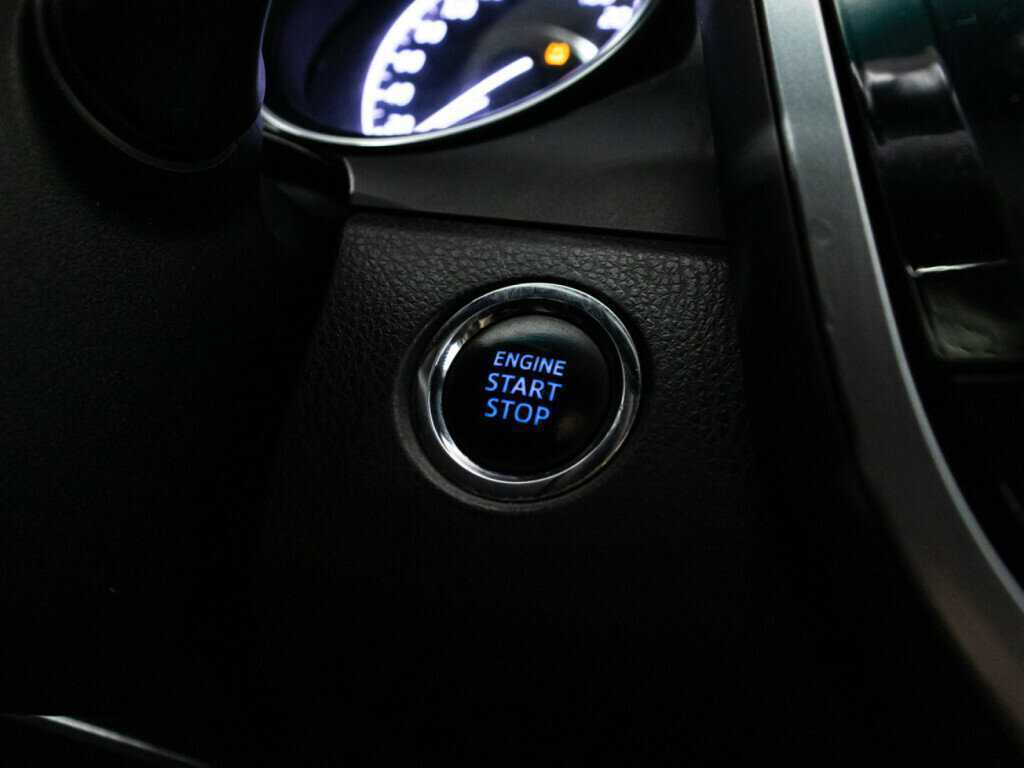 Toyota Camry 2018 года с пробегом. Фото: #16