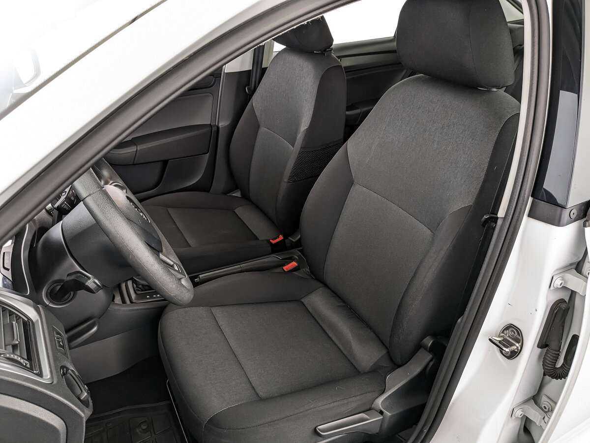 Skoda Rapid 2018 года с пробегом. Фото: #15