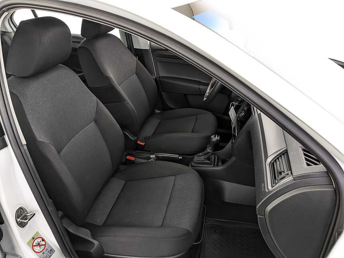 Skoda Rapid 2019 года с пробегом. Фото: #20