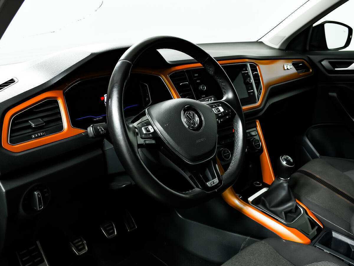Volkswagen T-Roc 2018 года с пробегом. Фото: #12