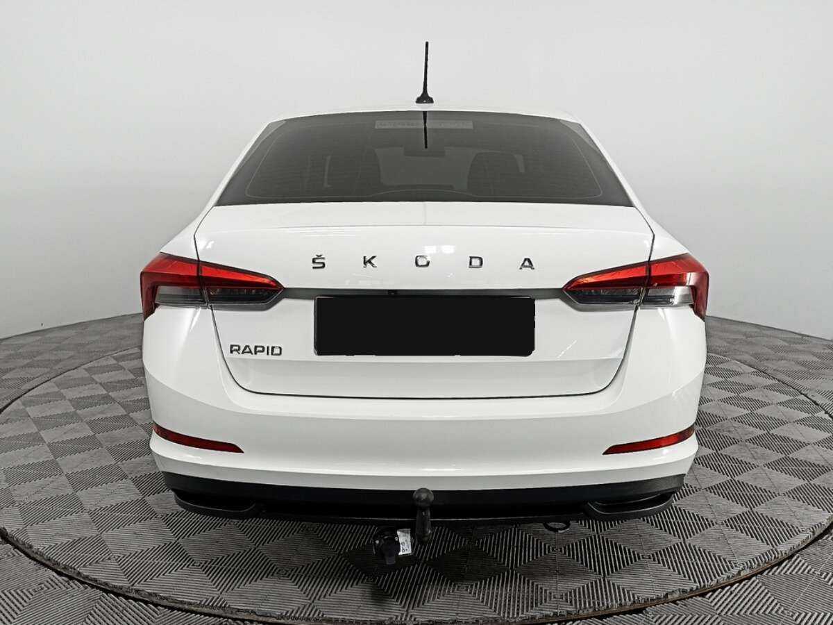Skoda Rapid 2021 года с пробегом. Фото: #5