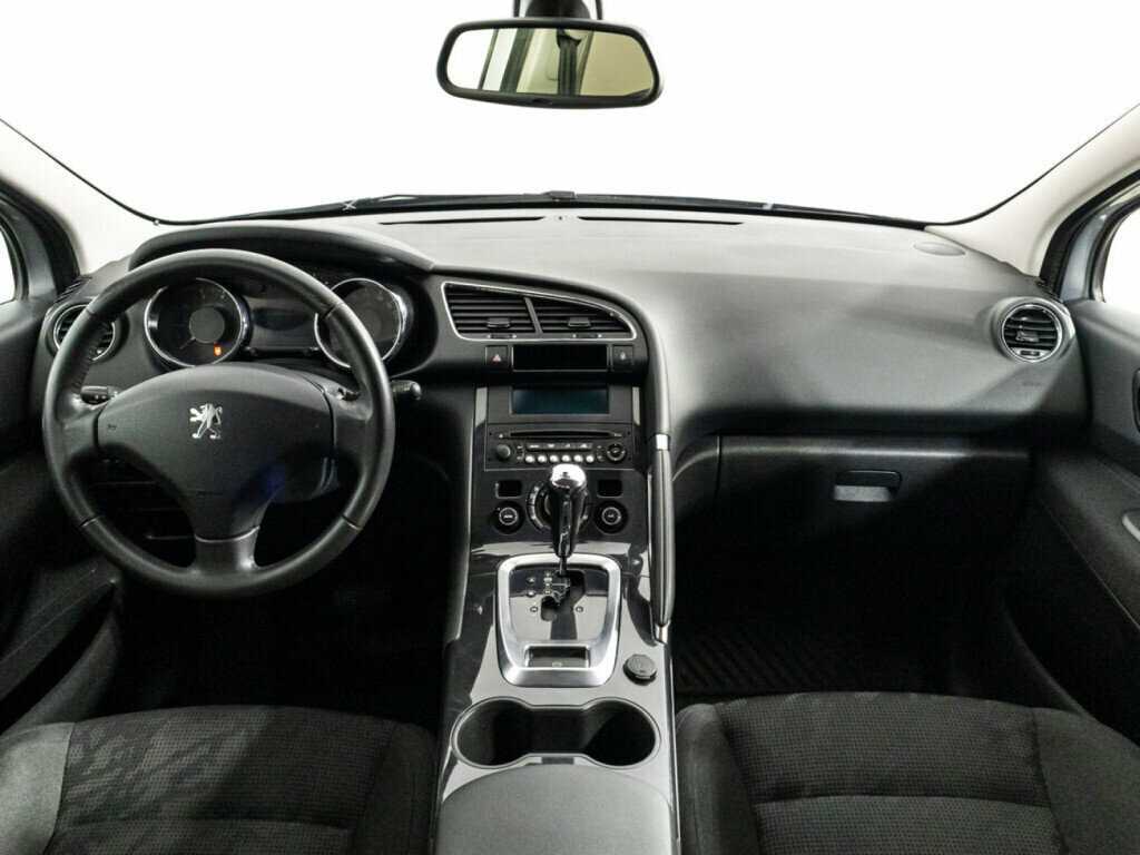 Peugeot 3008 2012 года с пробегом. Фото: #12