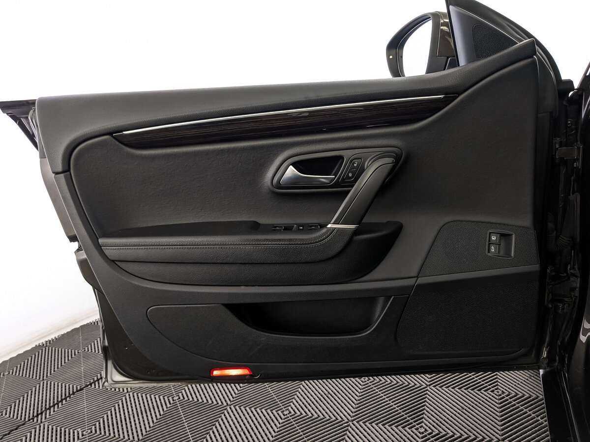 Volkswagen Passat CC 2013 года с пробегом. Фото: #16