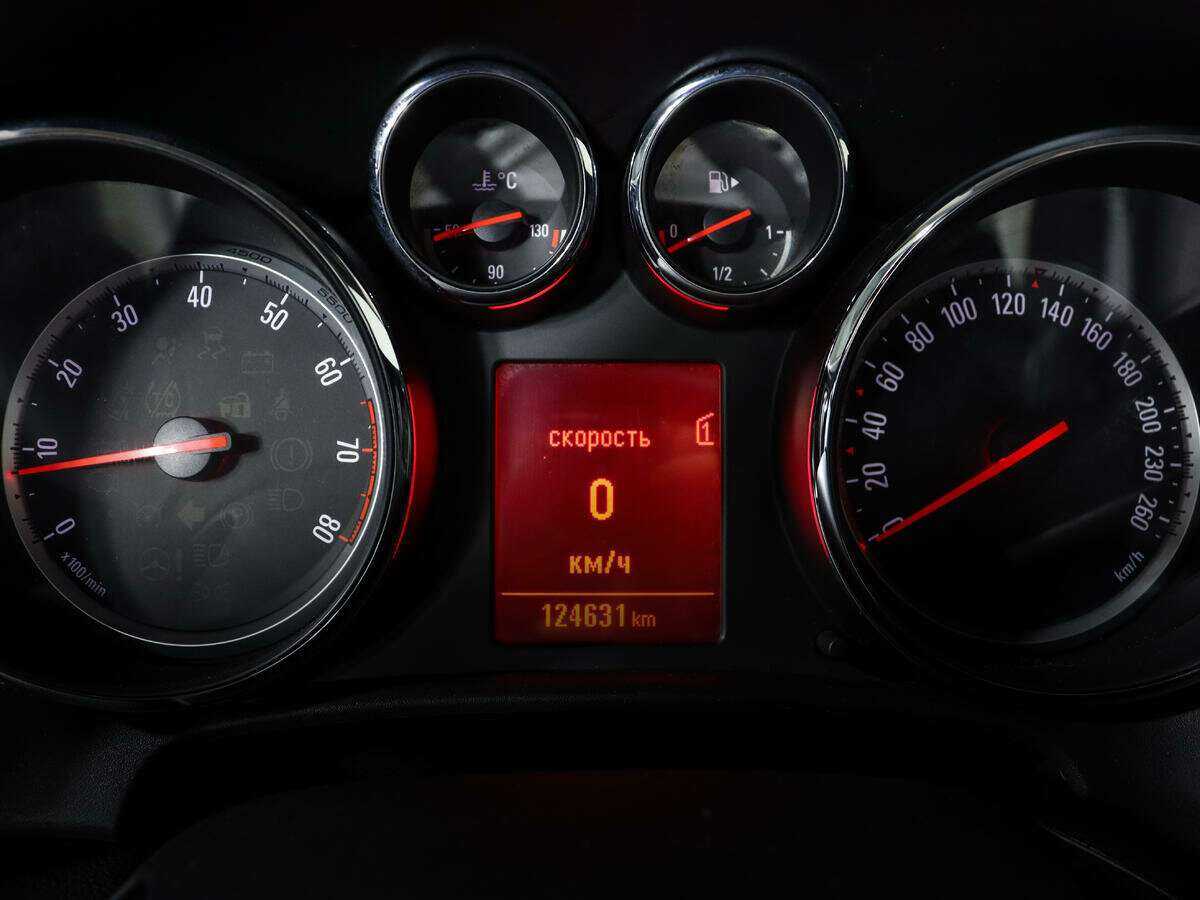 Opel Astra 2014 года с пробегом. Фото: #10