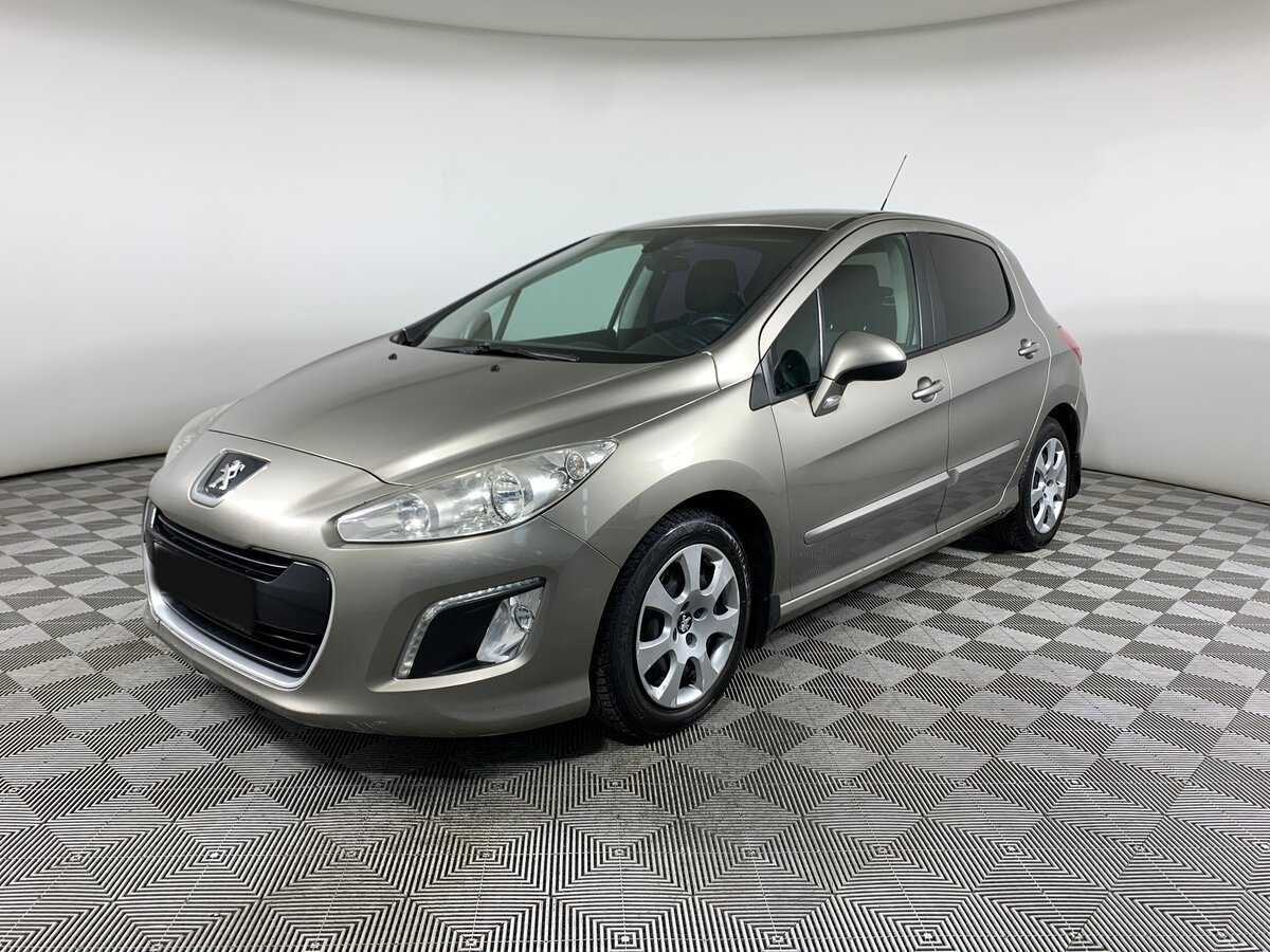 Peugeot 308 2012 года с пробегом. Посмотреть фото