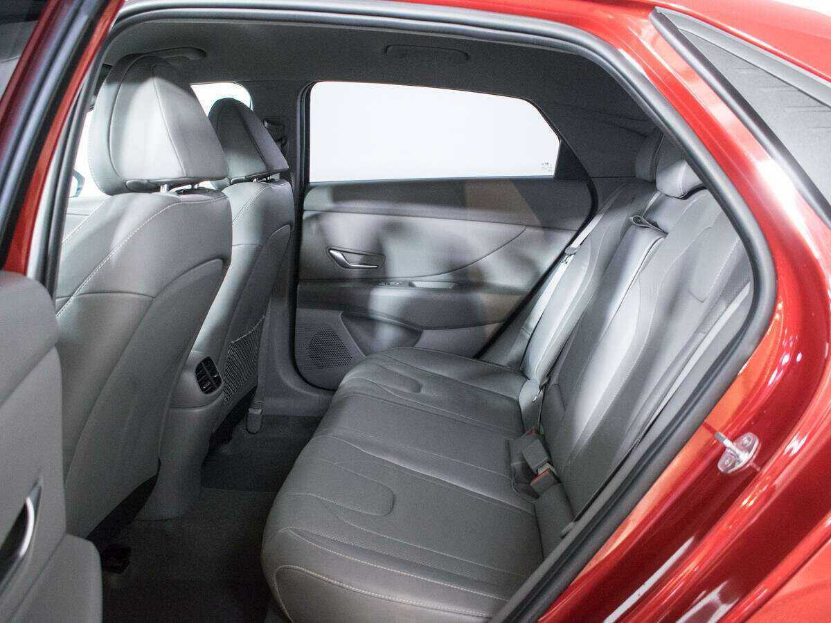 Hyundai Elantra 2021 года с пробегом. Фото: #9