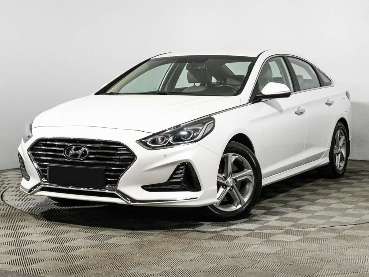 Hyundai Sonata 2017 года с пробегом. Посмотреть фото