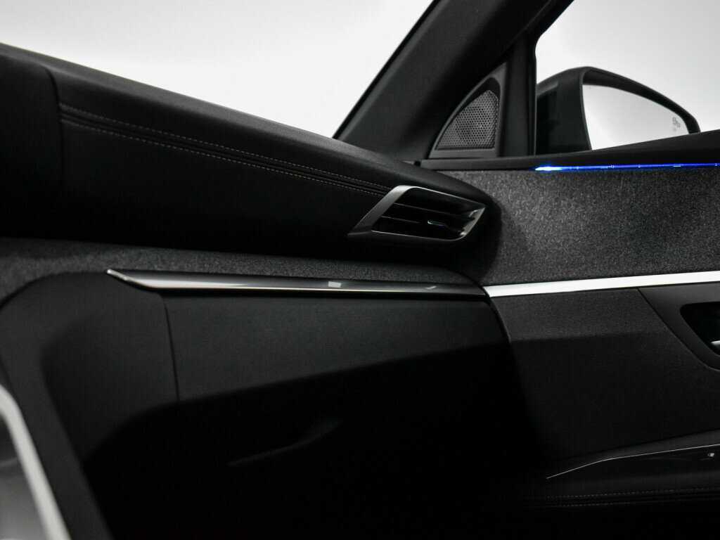 Peugeot 3008 2018 года с пробегом. Фото: #19