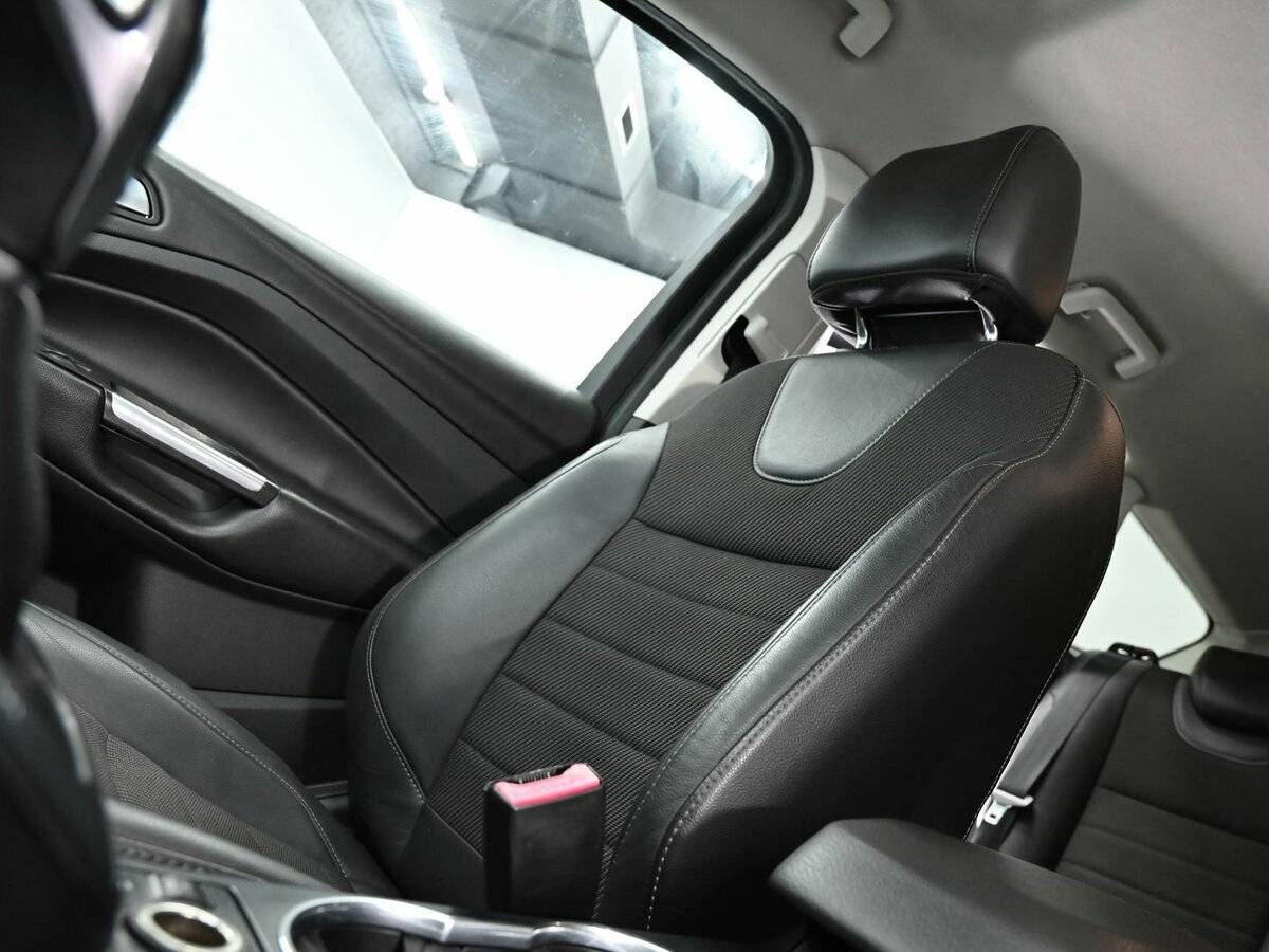 Ford Kuga 2013 года с пробегом. Фото: #11