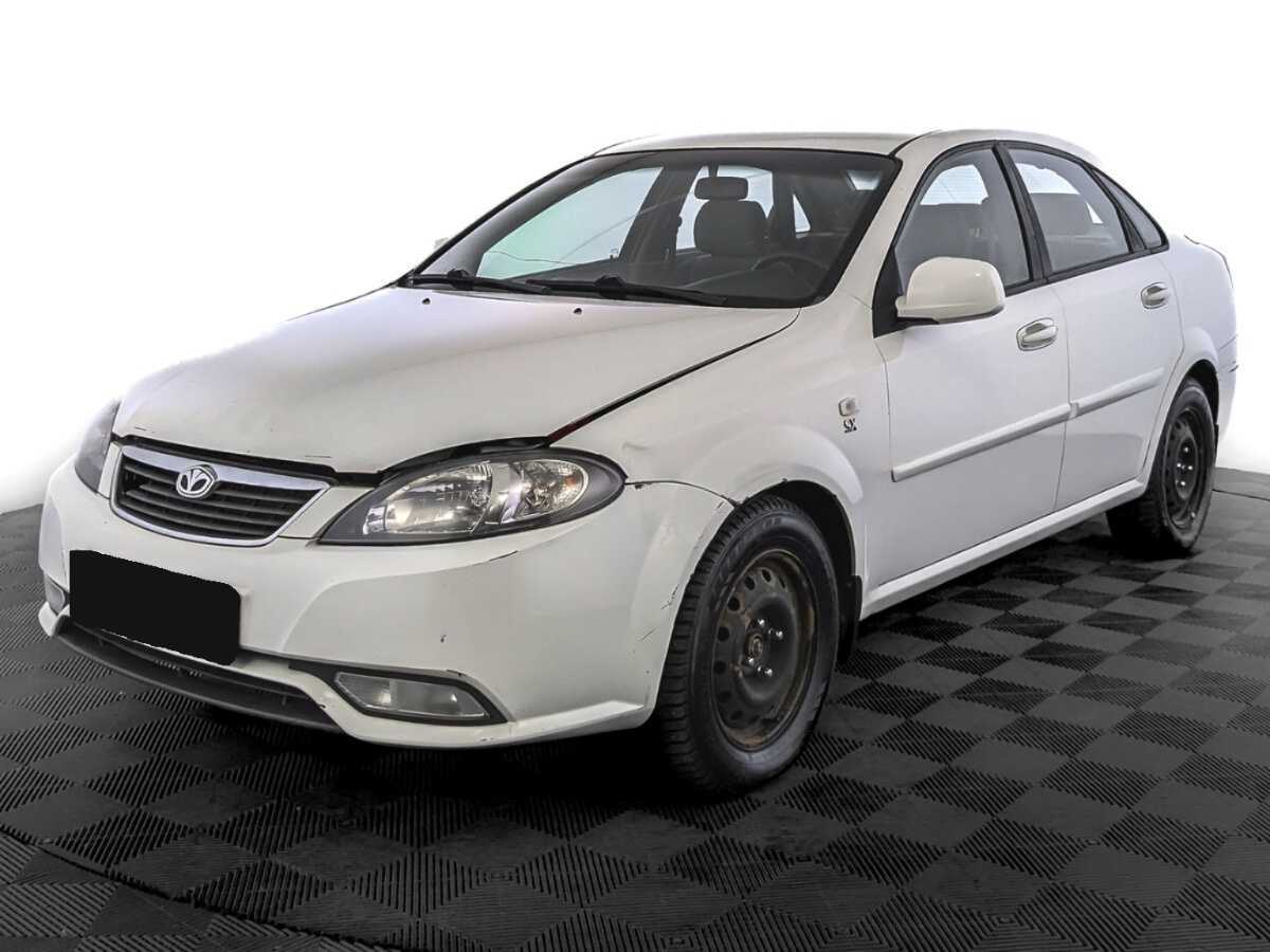 Daewoo Gentra 2014 года с пробегом. Посмотреть фото