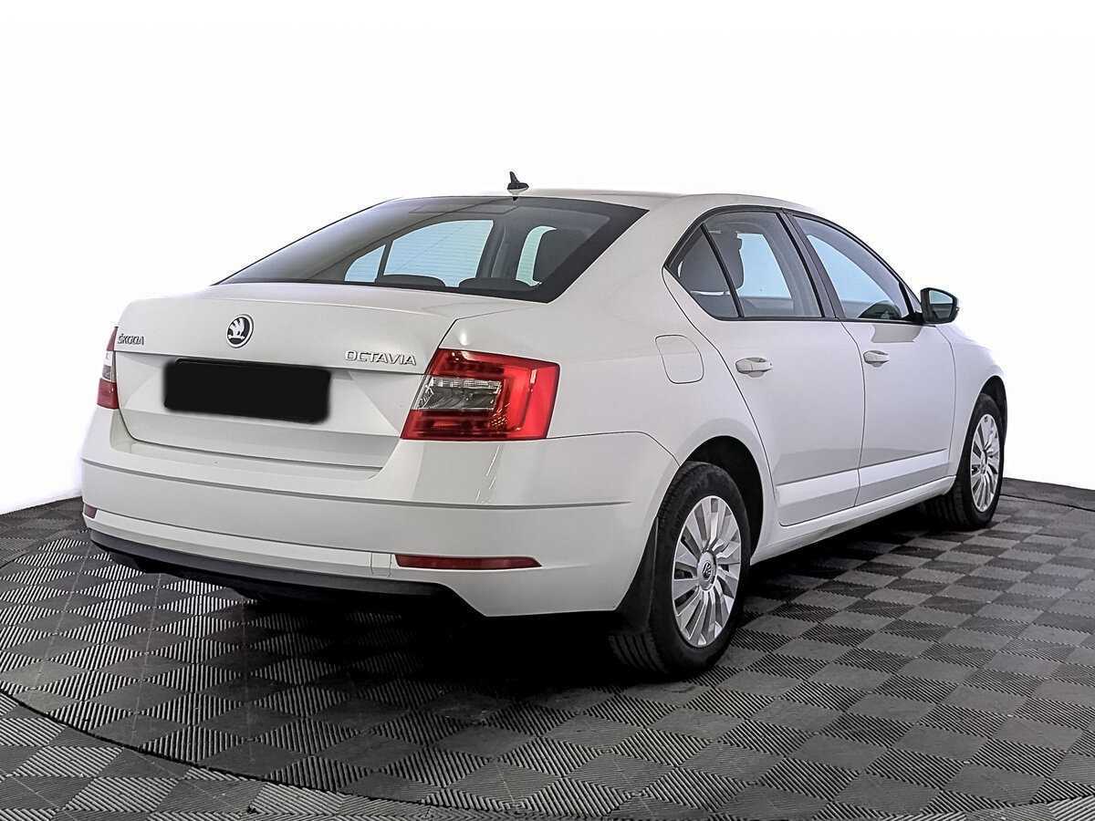 Skoda Octavia 2019 года с пробегом. Фото: #4