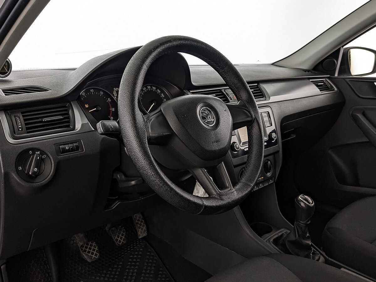 Skoda Rapid 2017 года с пробегом. Фото: #14