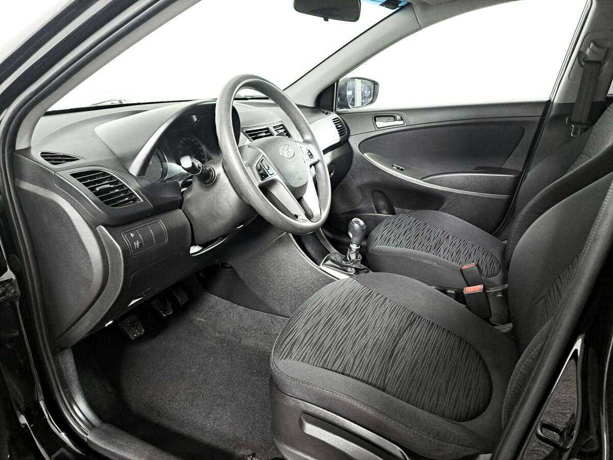 Hyundai Solaris 2015 года с пробегом. Фото: #12