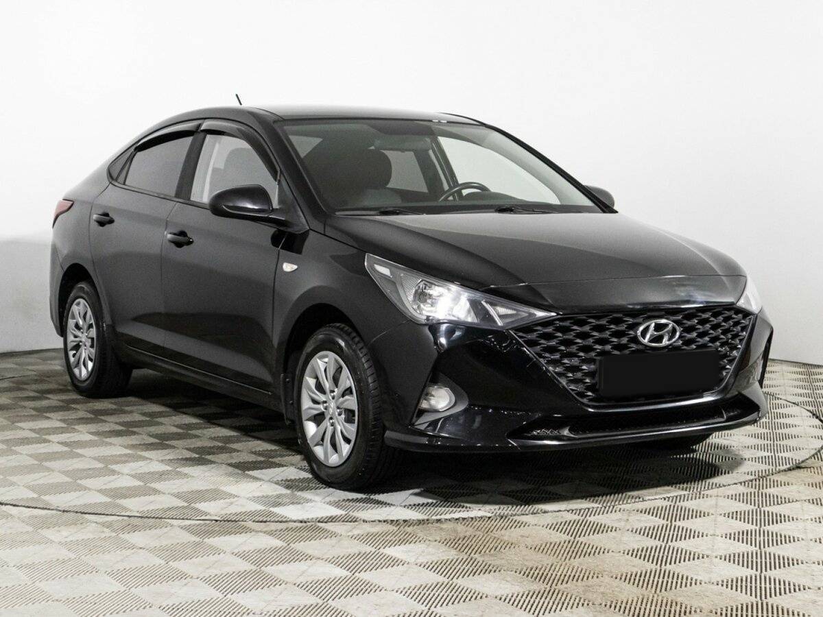 Hyundai Solaris 2021 года с пробегом. Фото: #2