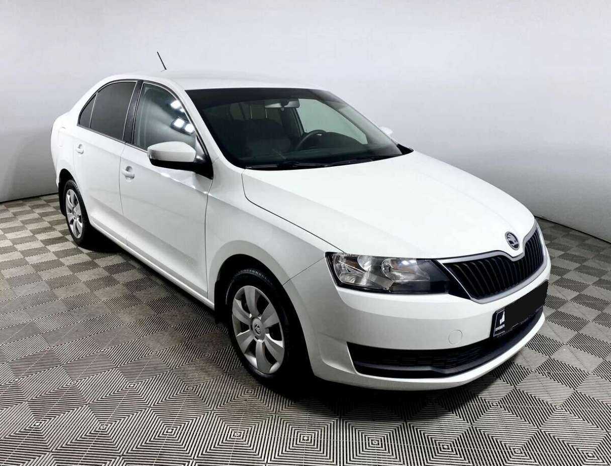 Skoda Rapid 2018 года с пробегом. Фото: #3
