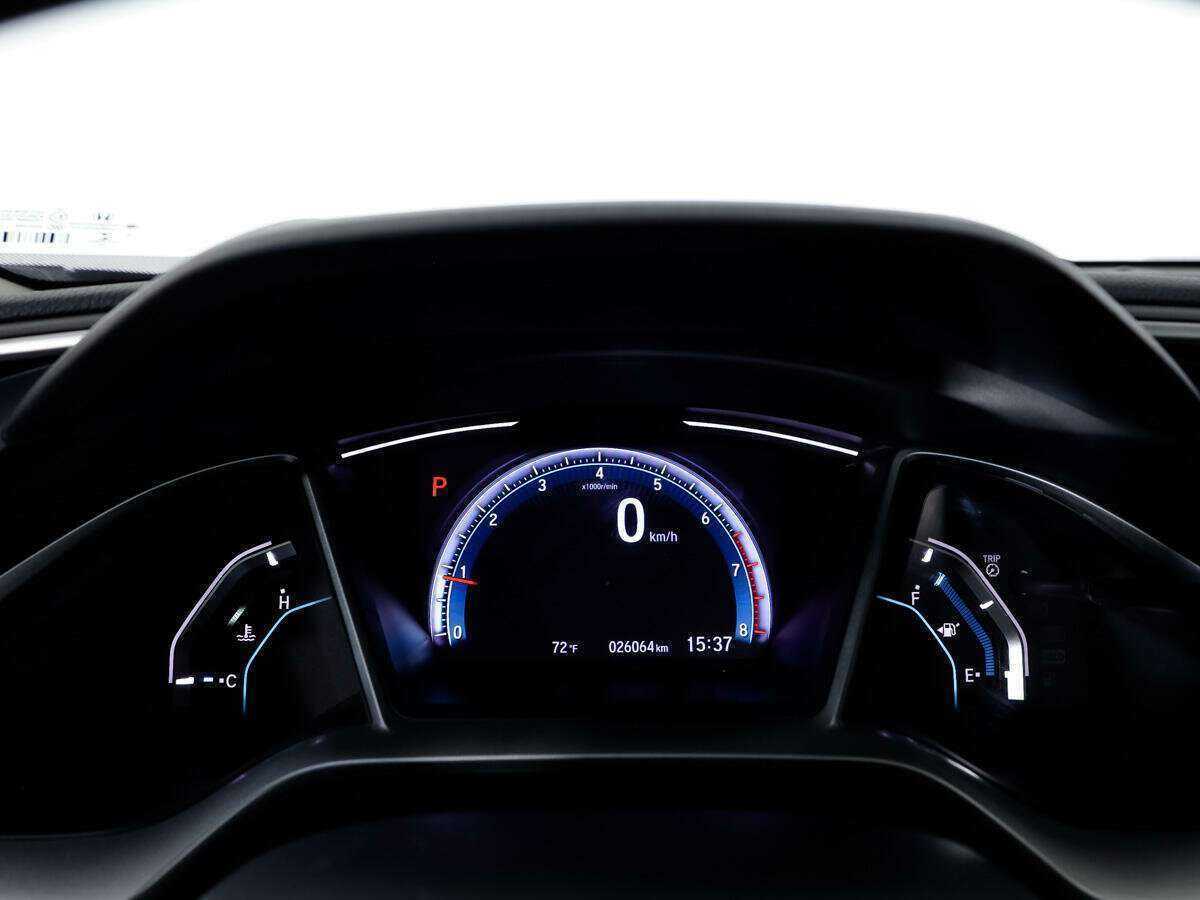 Honda Civic 2019 года с пробегом. Фото: #9