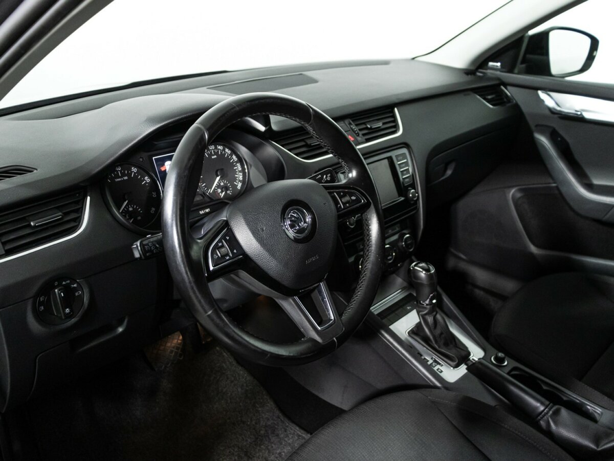 Skoda Octavia 2015 года с пробегом. Фото: #8