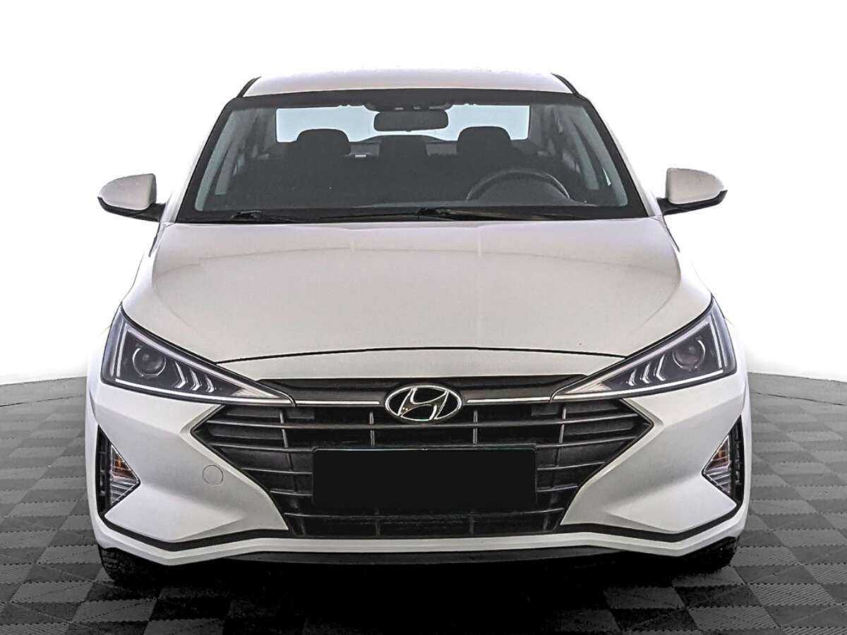 Hyundai Elantra 2020 года с пробегом. Фото: #1