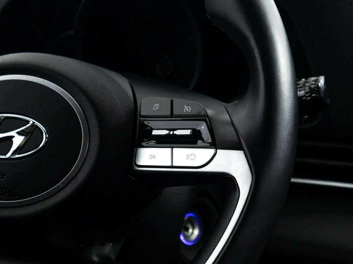 Hyundai Elantra 2021 года с пробегом. Фото: #18