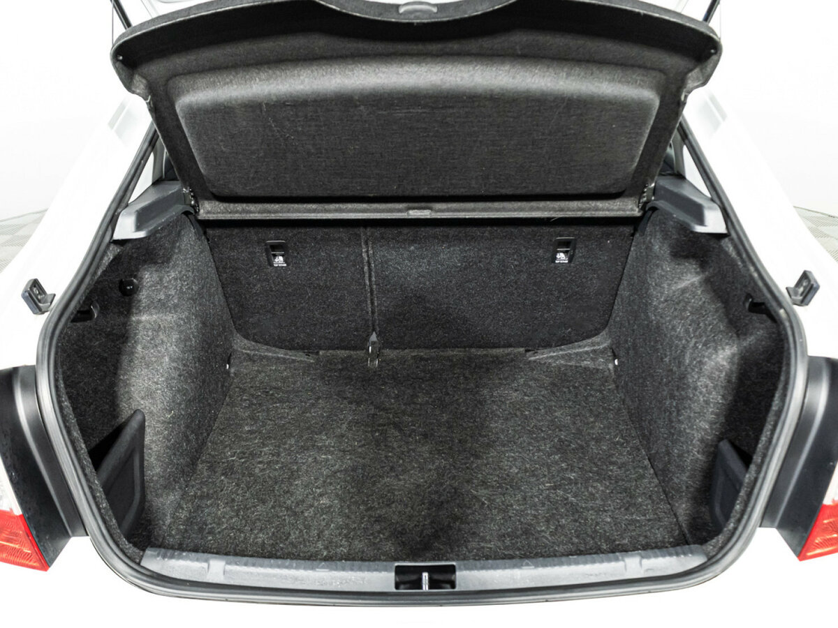 Skoda Rapid 2016 года с пробегом. Фото: #15