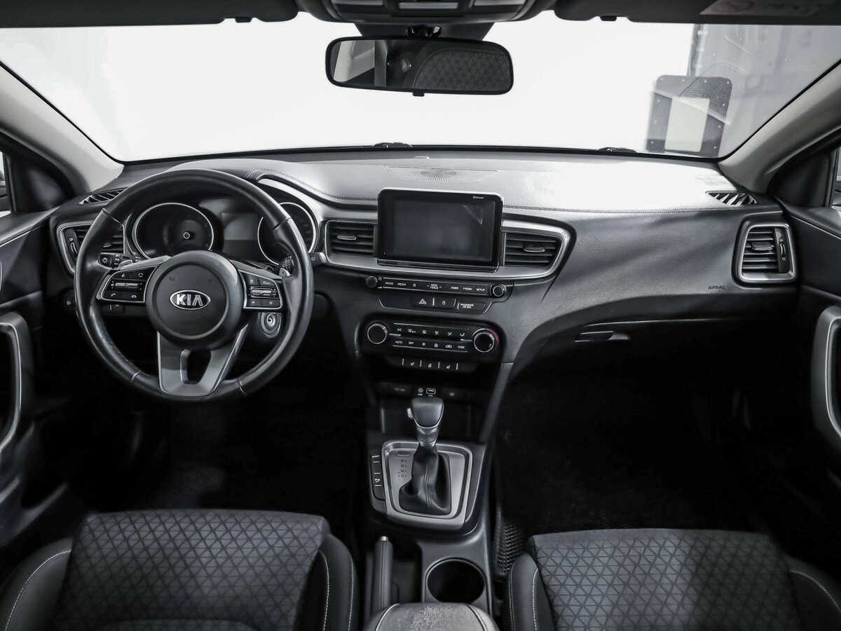 Kia Ceed 2019 года с пробегом. Фото: #7